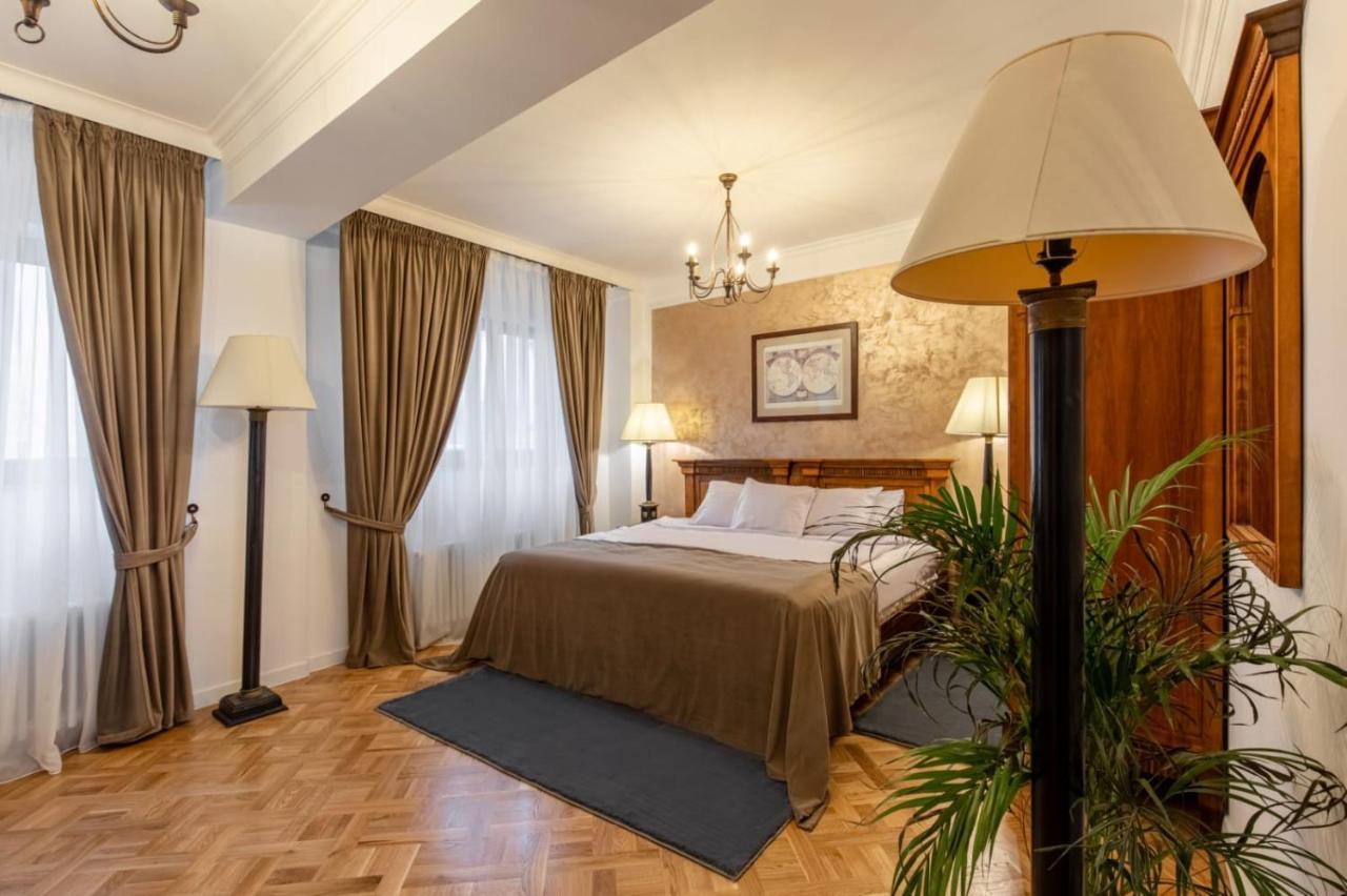Clucerului Arc De Triomphe Hotel Букурещ Екстериор снимка