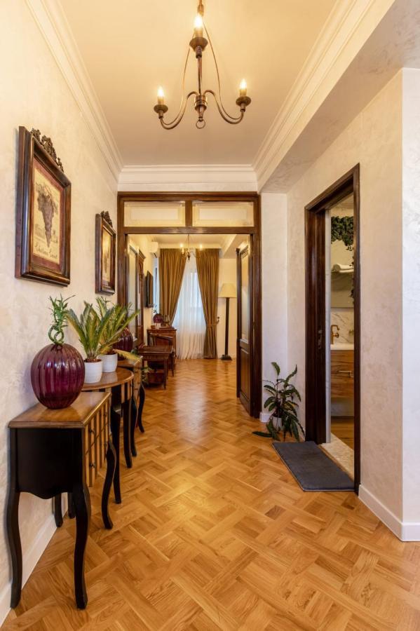 Clucerului Arc De Triomphe Hotel Букурещ Екстериор снимка