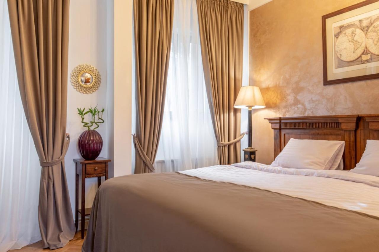 Clucerului Arc De Triomphe Hotel Букурещ Екстериор снимка